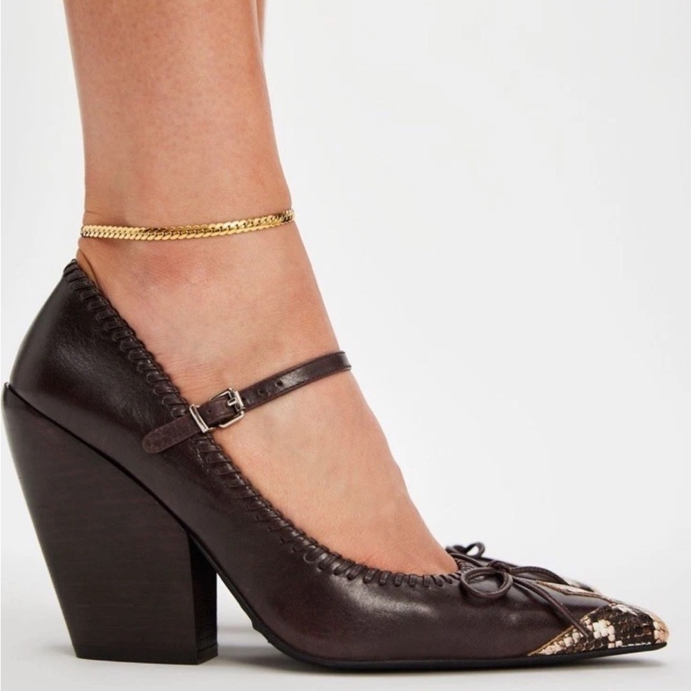 Free people & Jeffrey Campbell Amorette western block heel